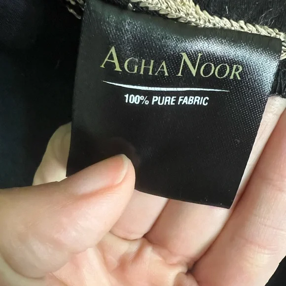 Agha Noor black and gold embroidered Top with Gold and Red Embroidery size S - Picture 8 of 10